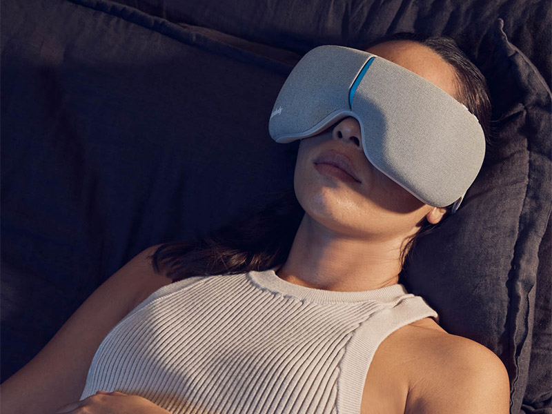 Máy massage mắt Therabody Smartgoggles