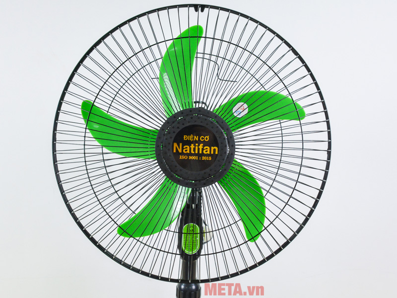 Quạt đứng Natifan B-401 được trang bị 5 cánh hình lưỡi liềm