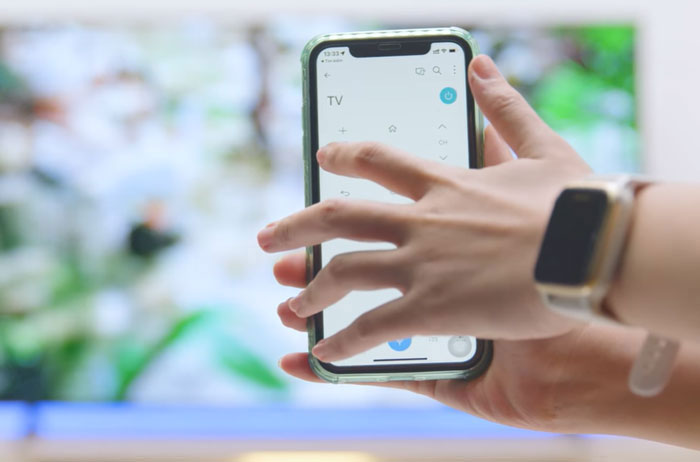 Điều khiển tivi từ xa trên điện thoại