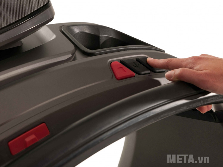 Máy chạy bộ Matrix TF50 XR