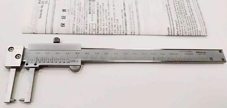 Thước cặp cơ khí Mitutoyo 536-152 