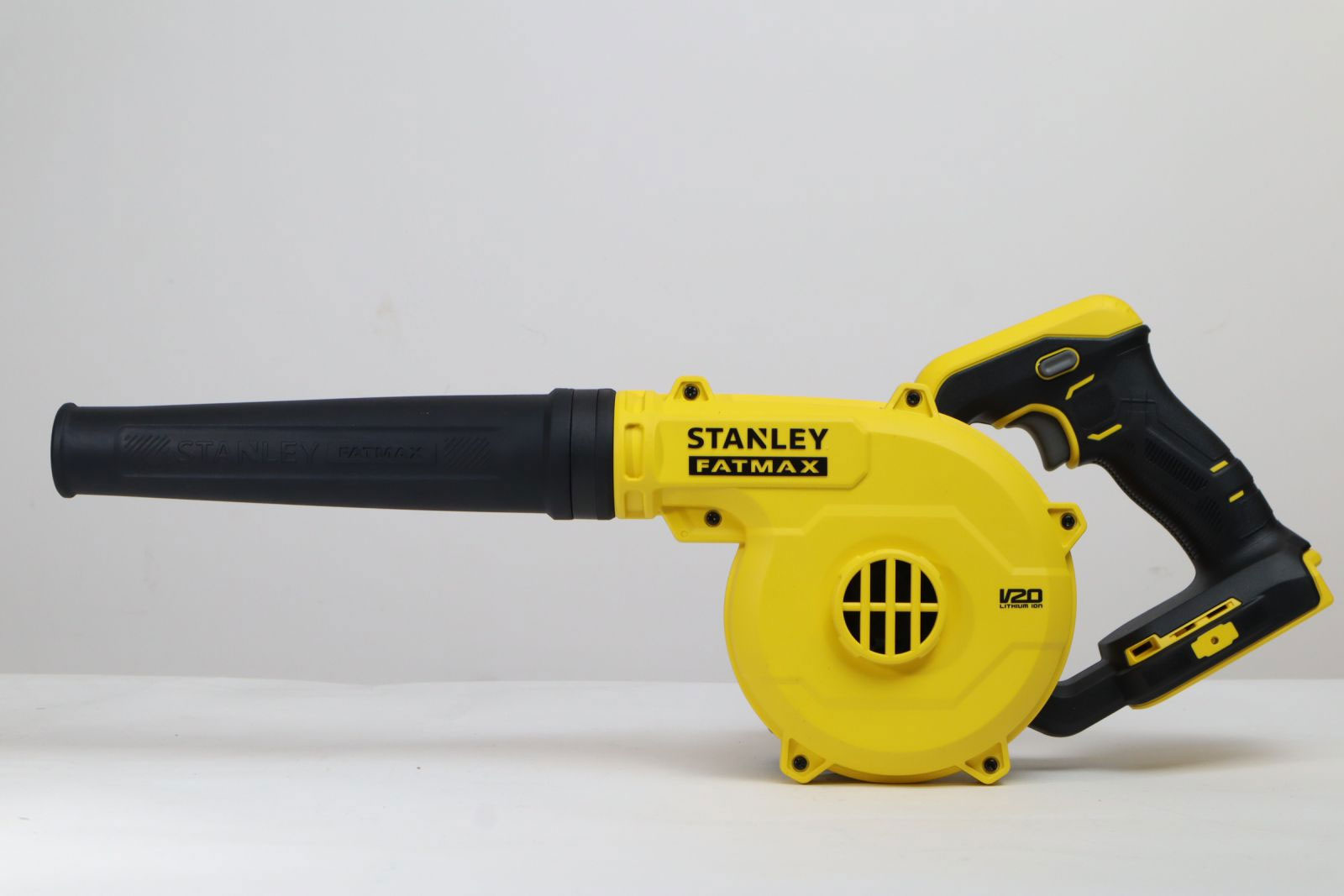 Máy thổi lá dùng pin 20V Fatmax Stanley SCBL01-KR 