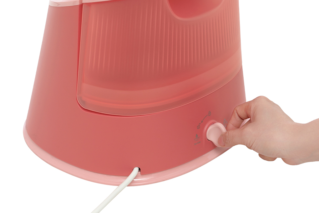 Bàn là Philips STE1020/40 có nút xả cặn bình chứa