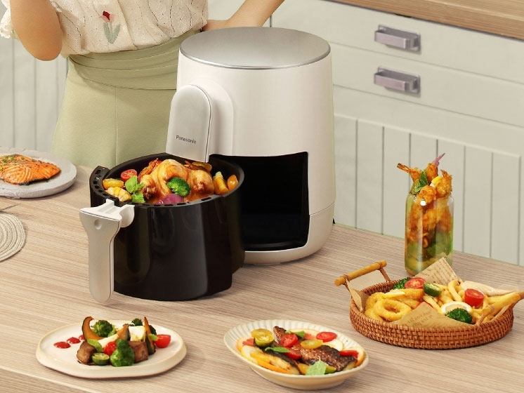 Nồi chiên không dầu Panasonic NF-CC150WRA có kiểu dáng hiện đại