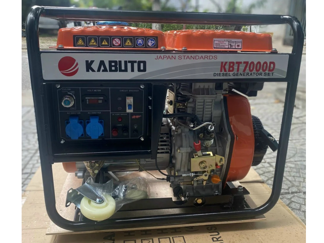 Tổ máy phát điện DIESEL Kabuto KBT7000D (7KW - có đề, bánh xe)