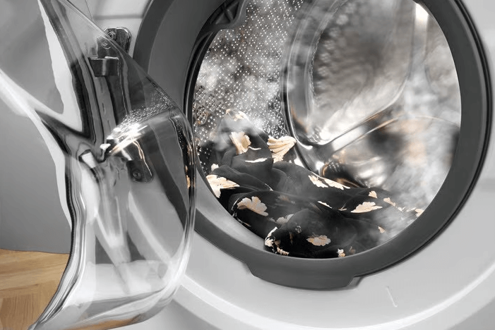 Máy giặt Electrolux UltimateCare 300 EWF1024D3WB được áp dụng công nghệ giặt hơi nước Hygiene Care diệt khuẩn hiệu quả