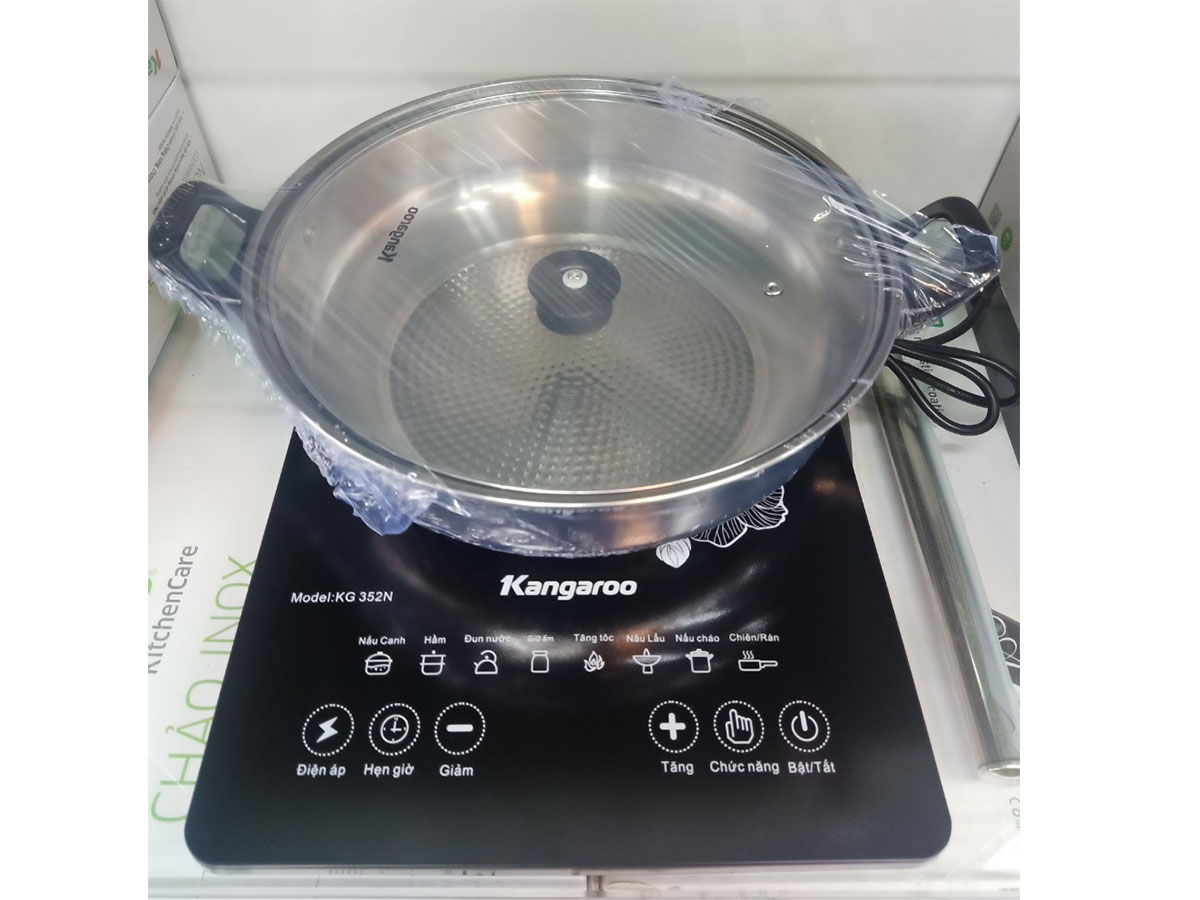 Bếp điện từ đơn Kangaroo KG352N còn được đi kèm nồi lẩu tiện lợi