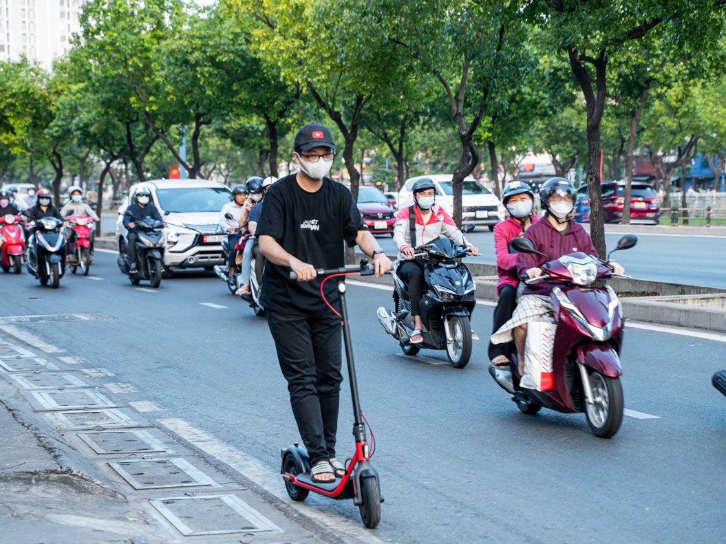 Xe điện Scooter Segway Ninebot