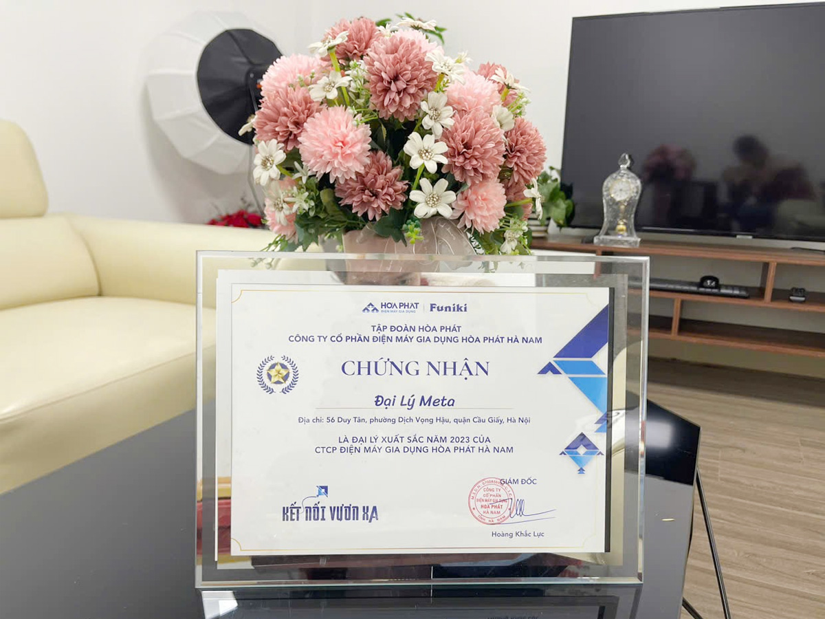 Hòa phát chứng nhận đại lý bán hàng xuất sắc cho META.vn Hòa phát chứng nhận đại lý bán hàng xuất sắc cho META.vn