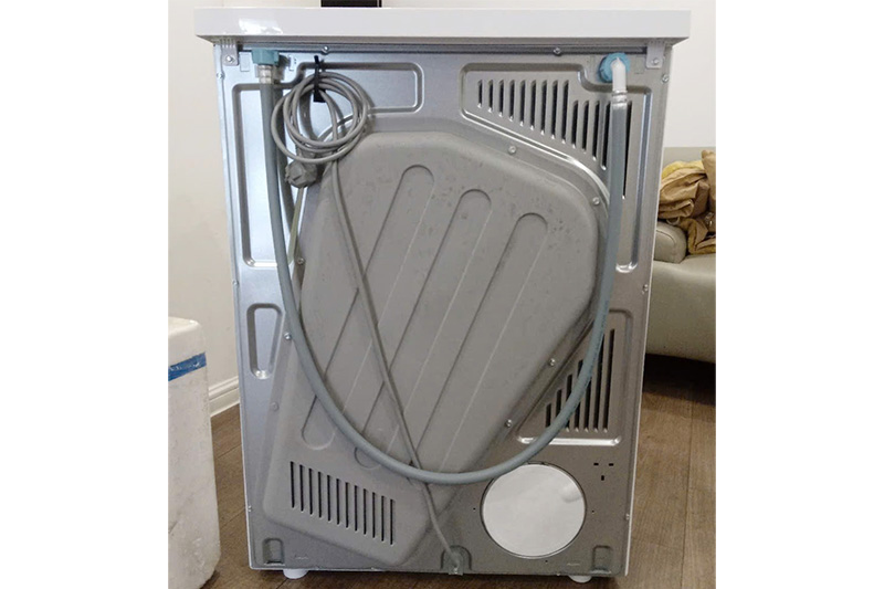 Máy sấy thông hơi Electrolux 8.5 kg EDS854J3WB