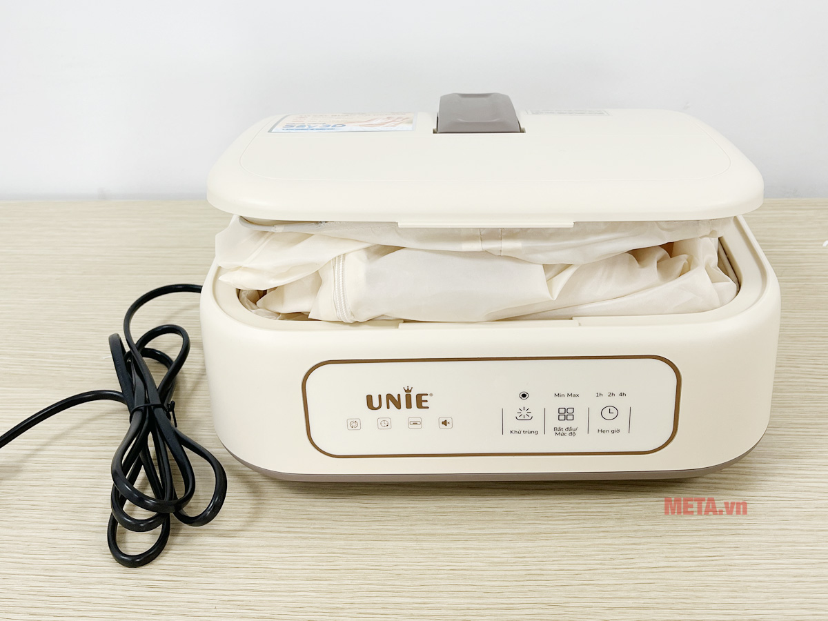 Tủ sấy quần áo Unie UCD658