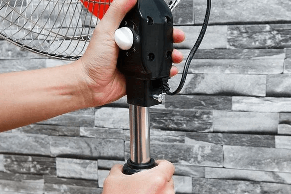 Quạt đứng Senko LTS1632 có thể điều chỉnh chiều cao thân quạt