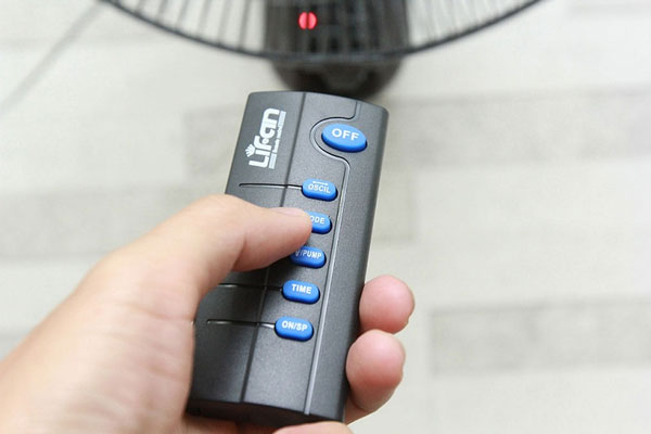 Quạt treo tường Lifan TE-1689 có remote tiện lợi