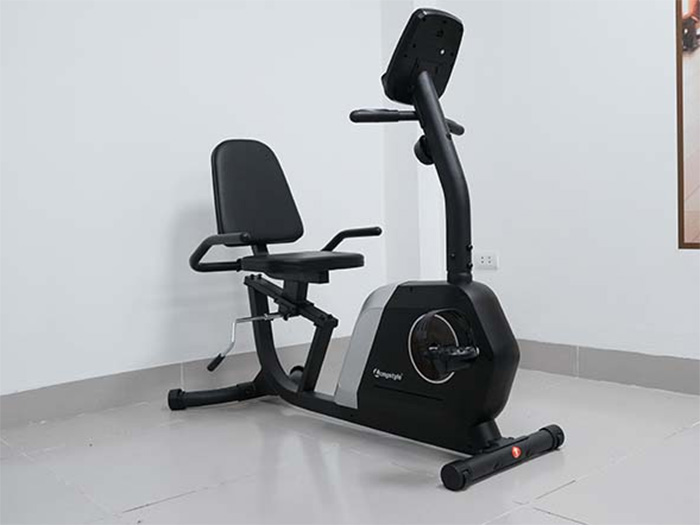 Xe đạp tập 