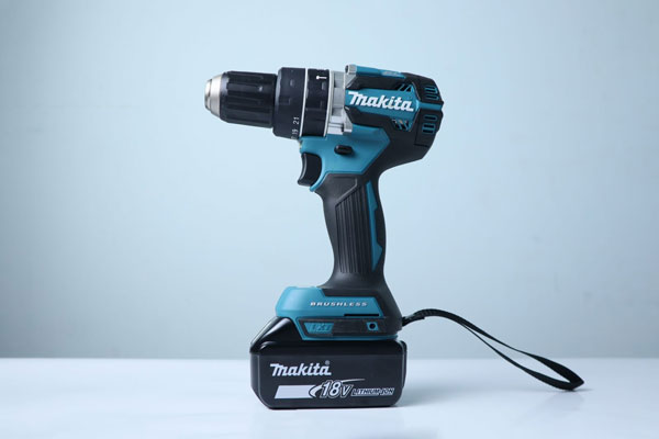 máy khoan động lực dùng pin Makita DHP484RFE được trang bị 3 chức năng