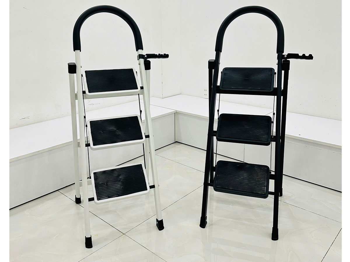 Thang ghế gia đình 3 bậc Sumika A303