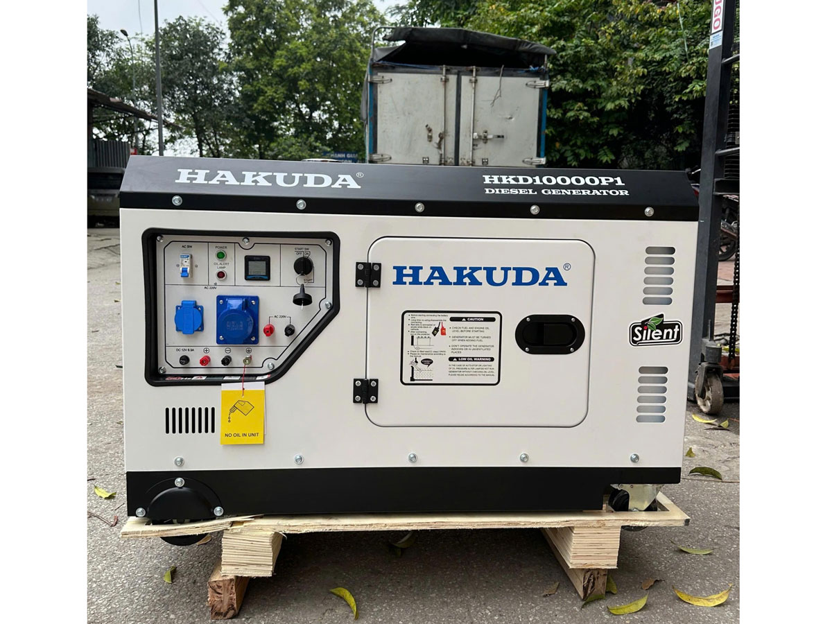 Máy phát điện chạy dầu Hakuda HKD10000P1