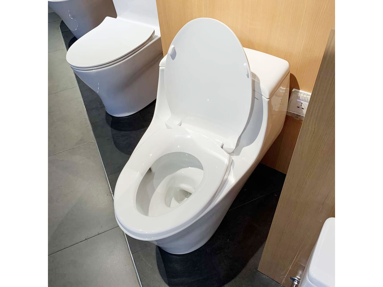 Bồn cầu Toto  