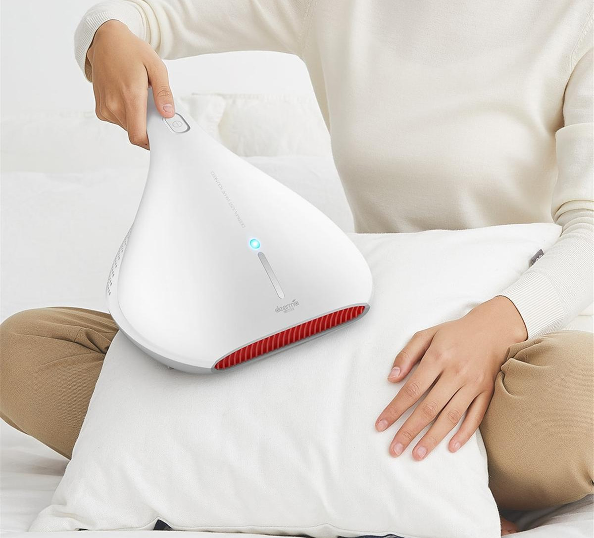 Máy hút bụi đệm giường