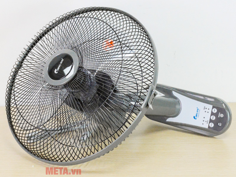 Review quạt treo tường ChingHai W615A