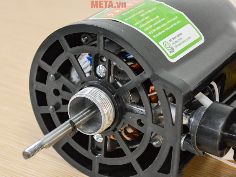 Quạt treo tường Vinawind 450-ĐM động cơ bạc thau