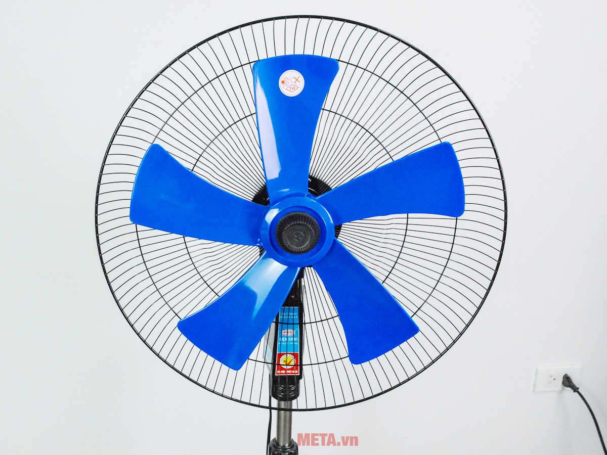 Quạt cây Điện Cơ 91 QĐ-CN450P5 có 5 cánh được làm từ chất liệu nhựa cao cấp