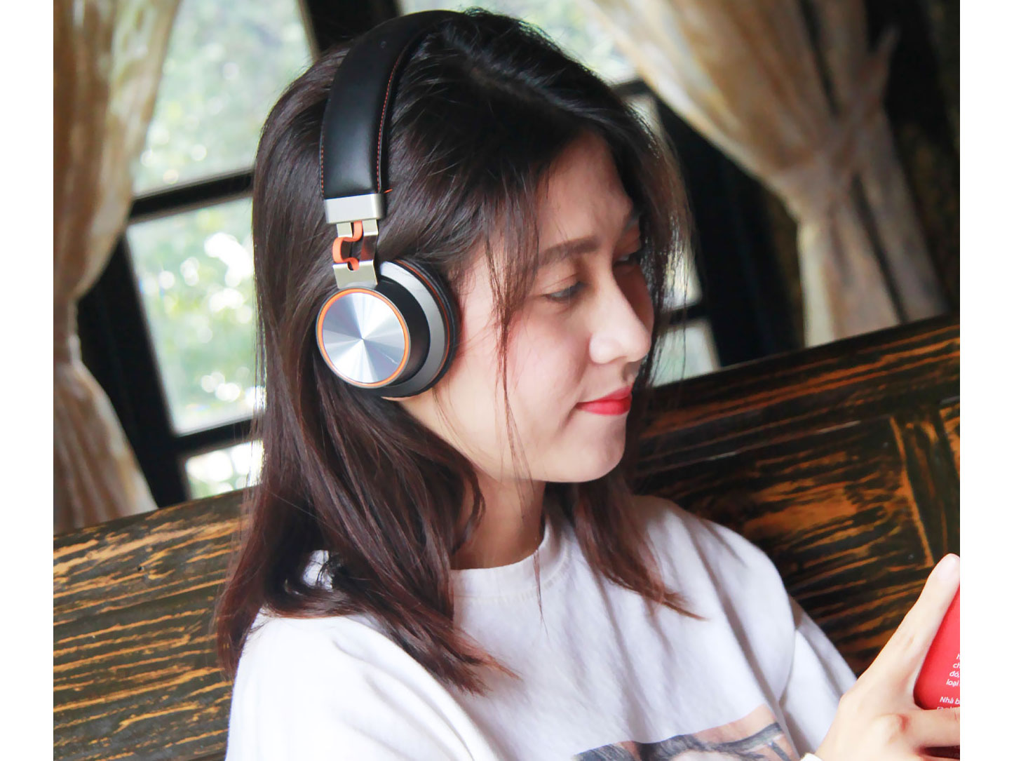  Tai nghe không dây SoundMax 