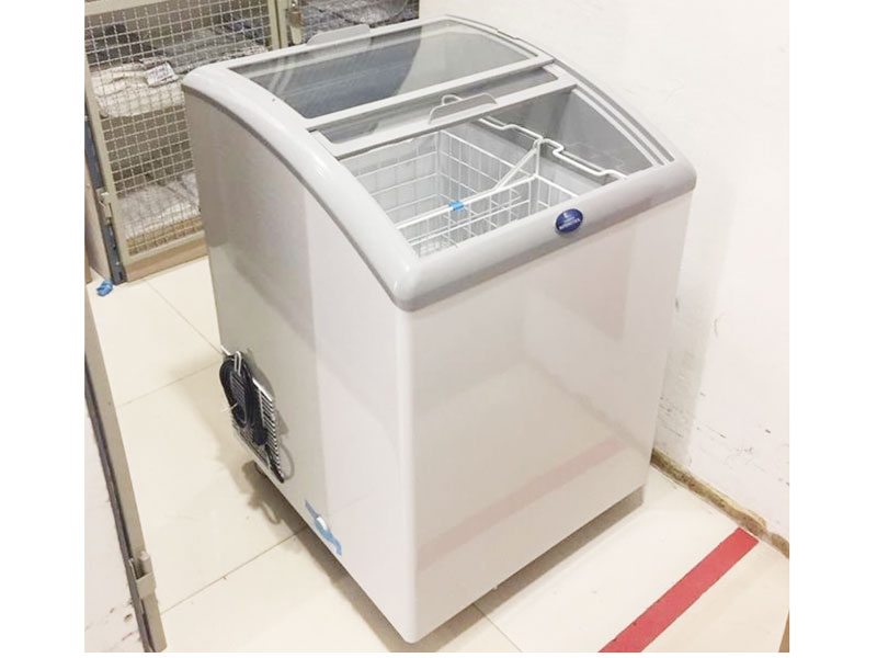 Tủ đông cửa kính cong Sanden SNC-0155