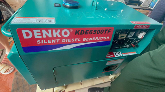 Máy phát điện chạy dầu Denko KDE6500TF