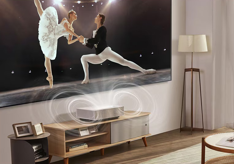 Máy chiếu siêu gần LG CineBeam HU715QW