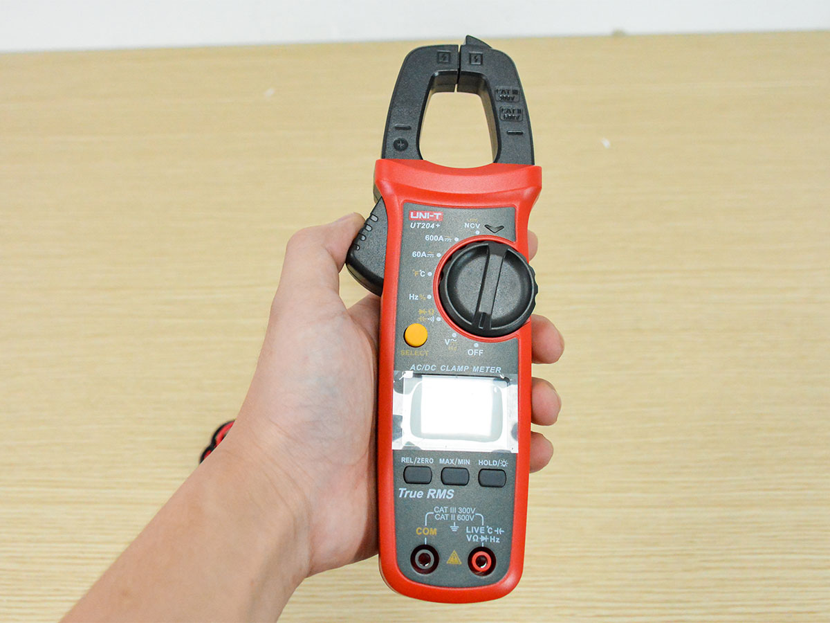 Ampe kìm UNI-T UT204+
