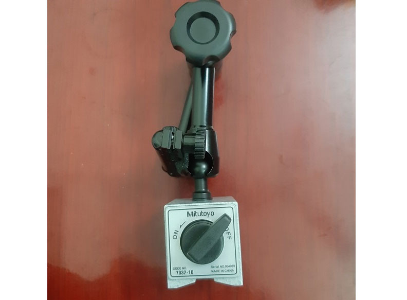 Đế từ gá đồng hồ so Mitutoyo  