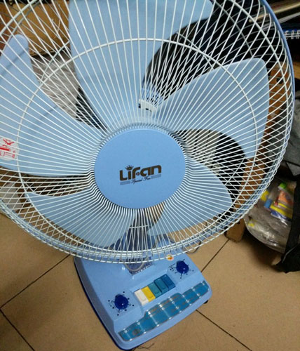 Lồng quạt Lifan B-388 được đan kín an toàn