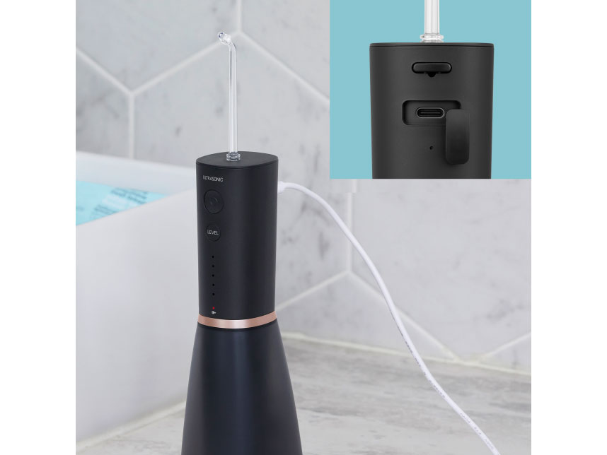Máy tăm nước  
