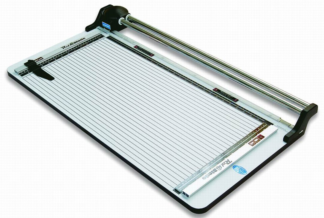 Máy cắt giấy khổ A2 Roll Blade TM-680