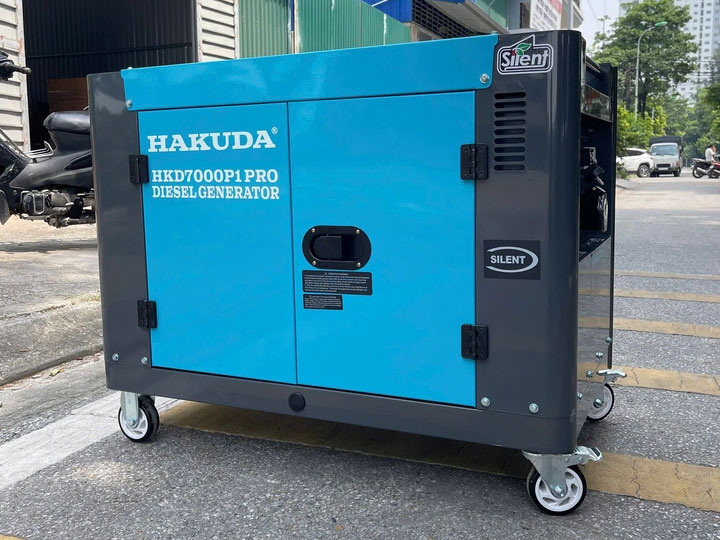 Máy phát điện chạy dầu Hakuda HKD7000P1 PRO 
