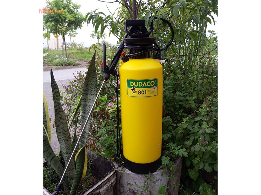Bình phun hóa chất béc xoay Dudaco B801 8 lít (cần inox)