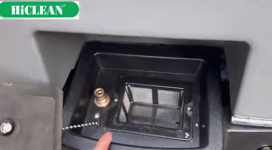 Máy chà sàn liên hợp ngồi lái 