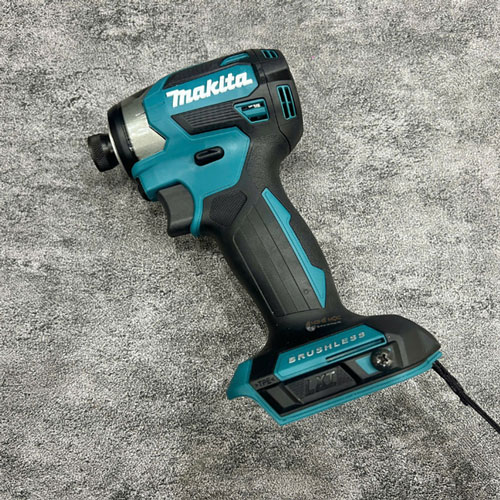 Makita DTD173Z là thiết bị sử dụng pin sạc