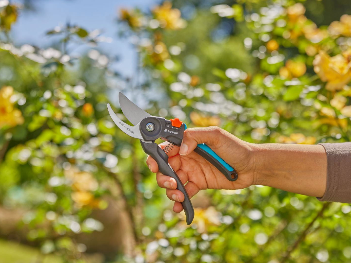 Kìm cắt cành cổ điển Gardena 12242-20