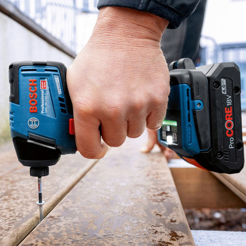 Máy vặn vít dùng pin 18V Bosch GDR 18V-220 C có khả năng làm việc hiệu quả