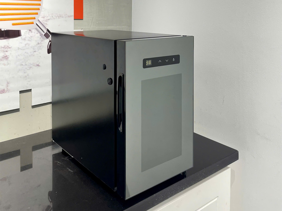 Tủ lạnh MC10