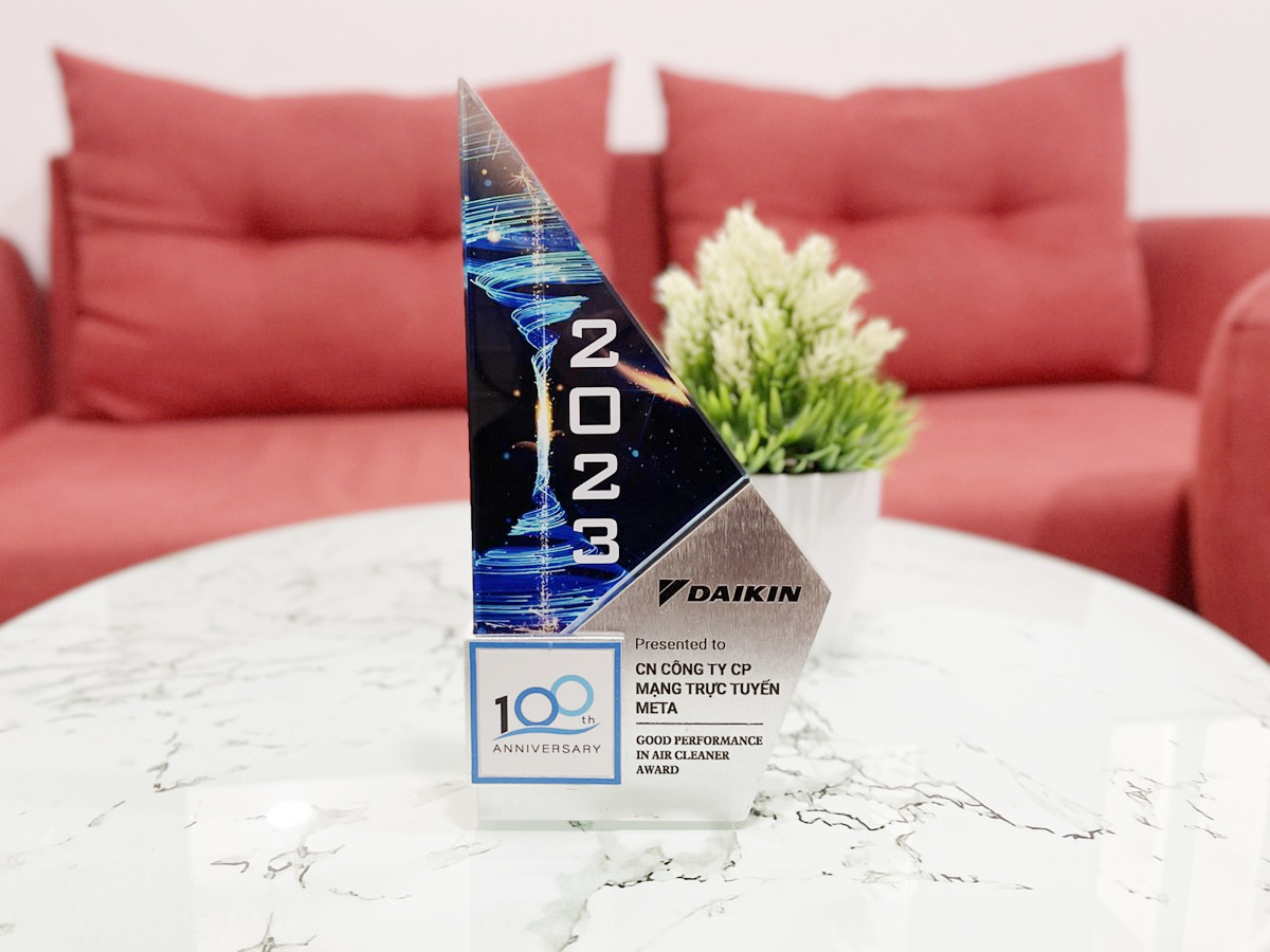 Daikin chứng nhận đại lý bán hàng xuất sắc cho META.vn Daikin chứng nhận đại lý bán hàng xuất sắc cho META.vn