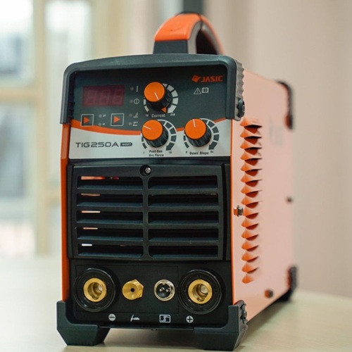 máy hàn jasic tig 250a độ bền cao 
