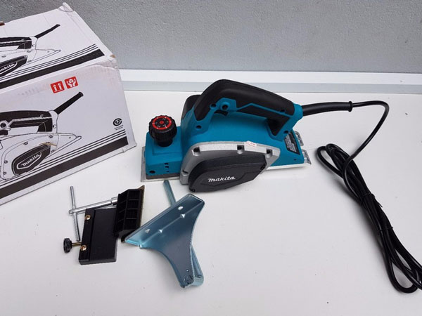 Makita KP0800X trang bị công suất lớn 650W