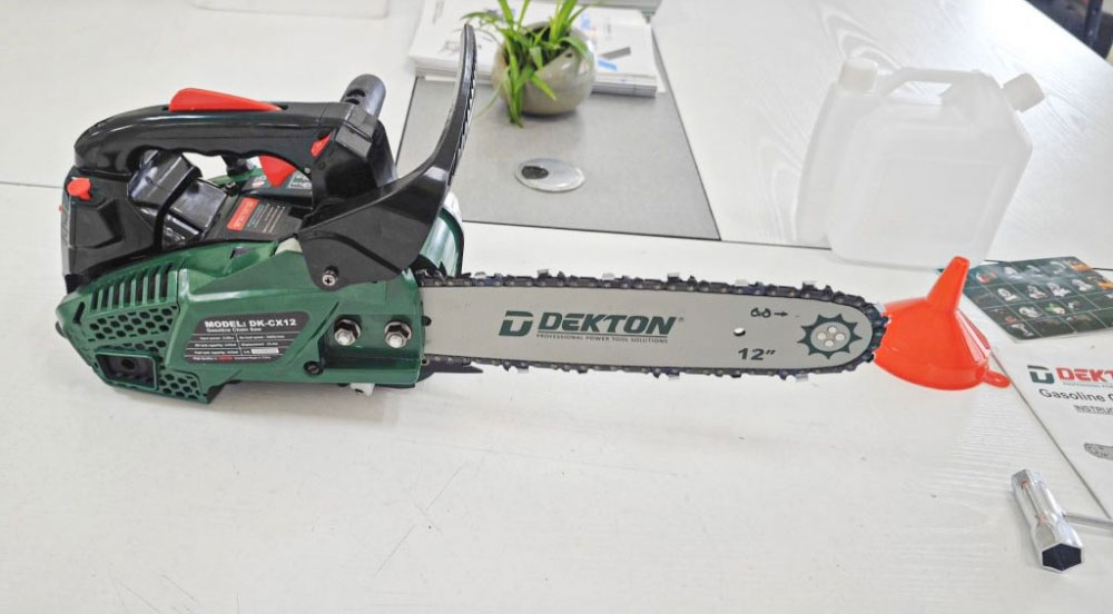 Máy cưa xích 2 thì Dekton DK-CX12