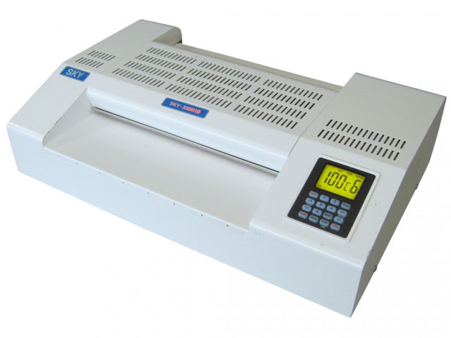 Máy ép Plastic Sky 330R10