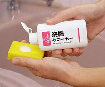 Dung dịch vệ sinh, đánh bóng men, sứ phòng tắm, bề mặt xe hơi Bathroom Cleaner  Dung dịch vệ sinh, đánh bóng men, sứ phòng tắm, bề mặt xe hơi Bathroom Cleaner