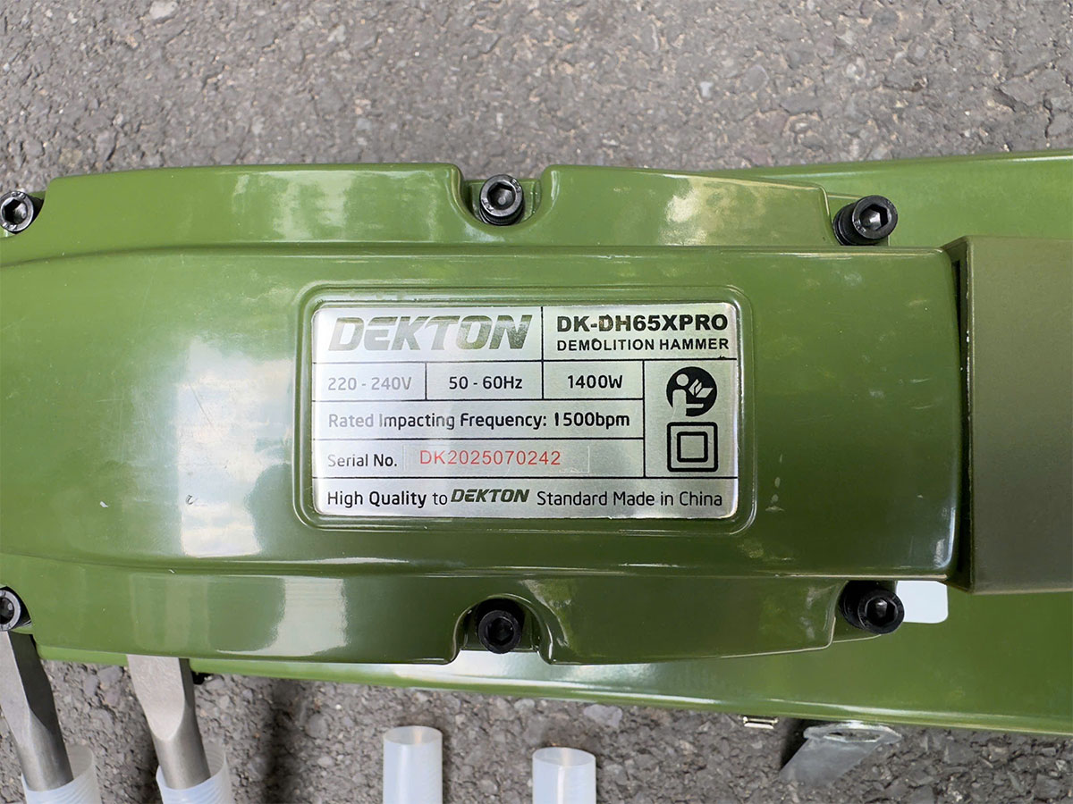 Máy đục bê tông 30mm Dekton DK-DH65XPRO