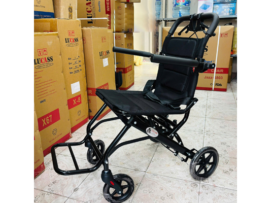 Xe lăn du lịch gấp gọn Lucass X35